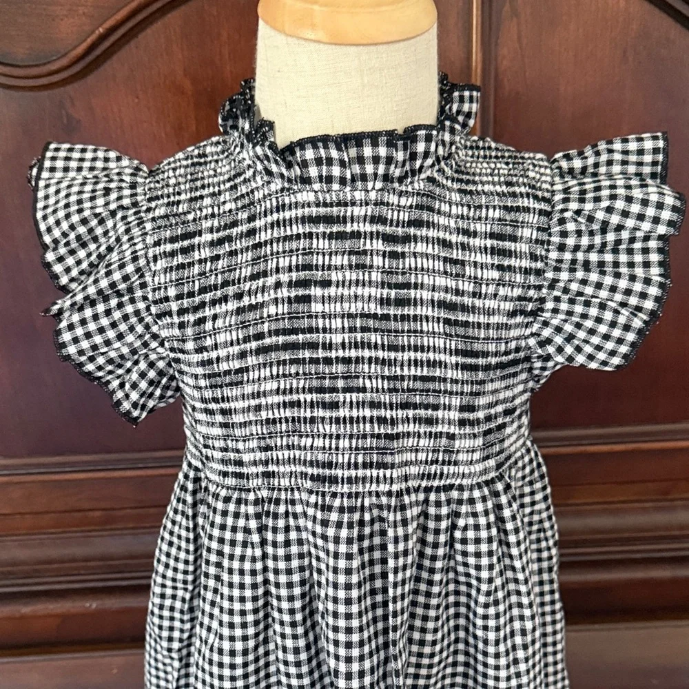 Ella Gray Girls Smocked Gingham Dress Size S Black White Flutter Sleeve Boutique